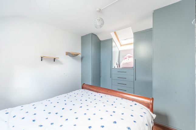 Caddis Close, Stanmore, Middlesex, HA7, Stanmore photo 4