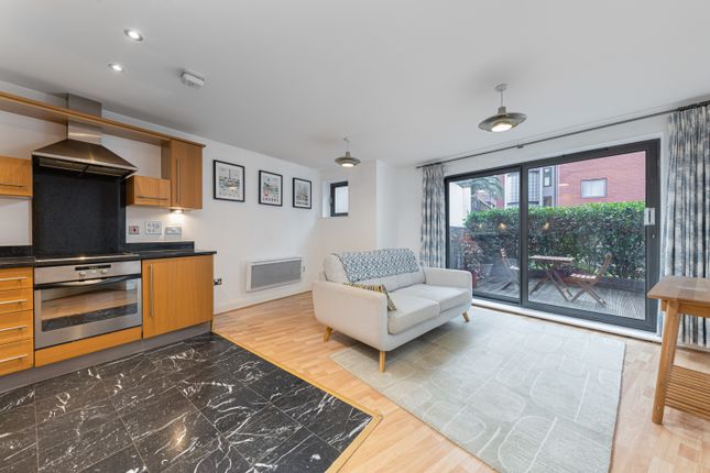 Kitchen Reception (1)
