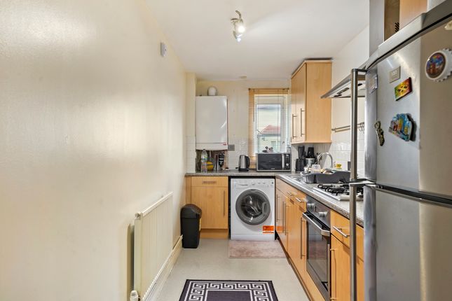 Flat for sale in The Fanshawe, Gale Street, Dagenham