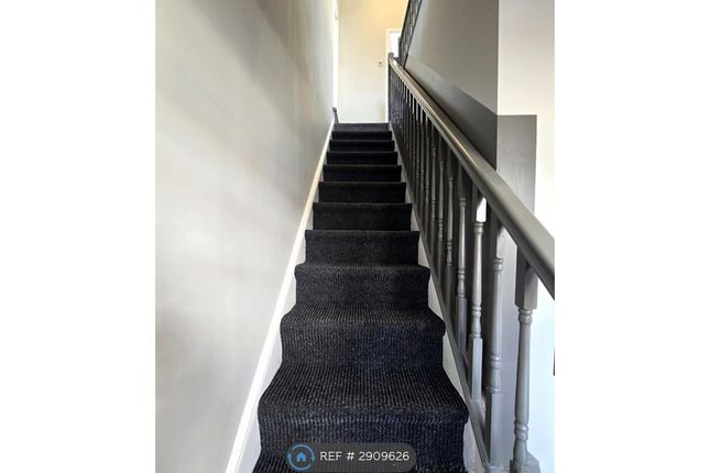 A Bellfield Avenue, Cheadle Hulme, Cheadle photo 5