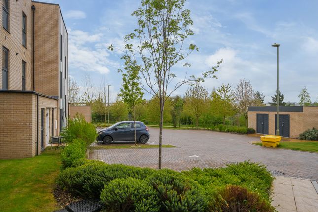 Flat for sale in Cashmere Drive, Andover