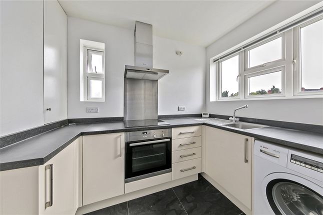1A, Lancaster Gardens, Surrey photo 3
