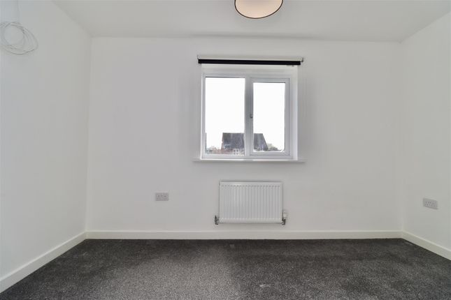 Grainger Drive, Pocklington photo 2