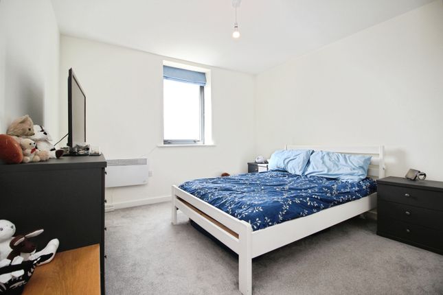 Flat 13, Public Haus, 10, Ellerby Road, West Yorkshire photo 4