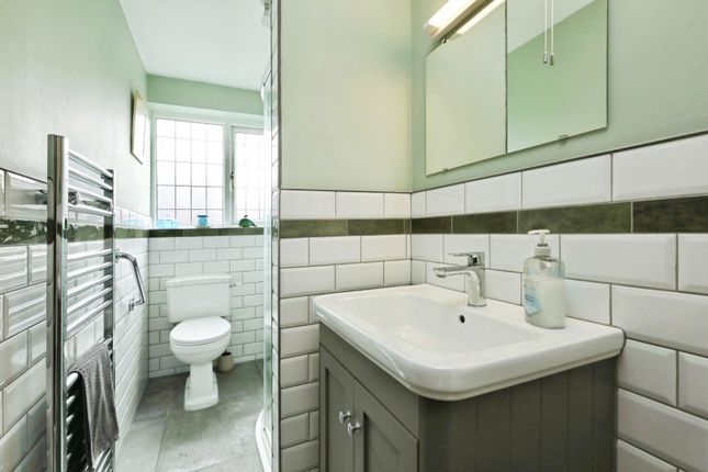 31, Meersbrook Avenue, Sheffield photo 4