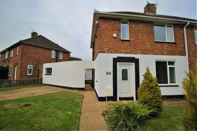 Thumbnail Semi-detached house to rent in Pershore Avenue, Grimsby, South Humberside