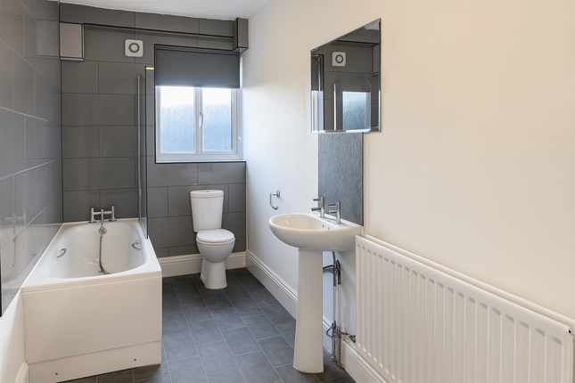 Flat C, Amy Road, Oxted, RH8 0PX, Oxted photo 5