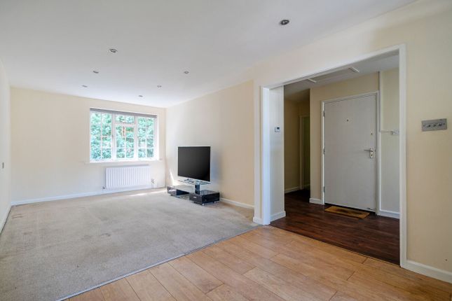 Flat 3 Parkway, Redcotts Lane, Wimborne photo 4