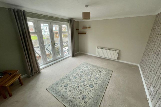 10, Rosebay Court, Darlington photo 4