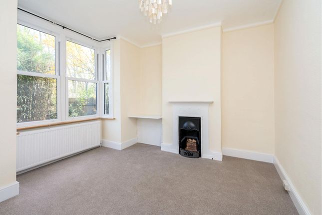 212, London Road, Wallington photo 4