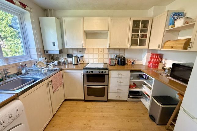 30, Periwinkle Close, Lindford photo 2