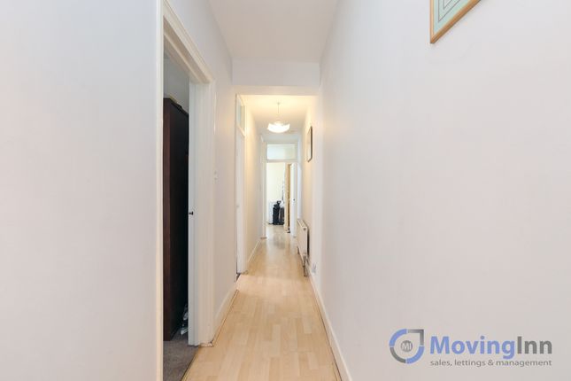 Flat for sale in Cato Road, Clapham