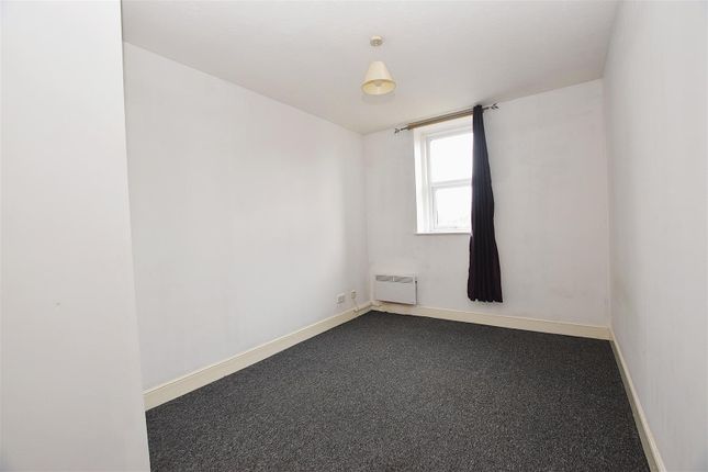 Flat 5, 3, Charles Road West, St Leonards-On-Sea photo 5