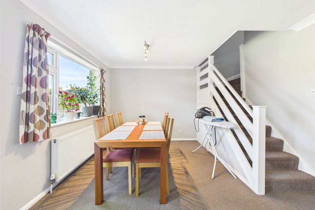 2, Sweetcroft Lane, Uxbridge photo 3