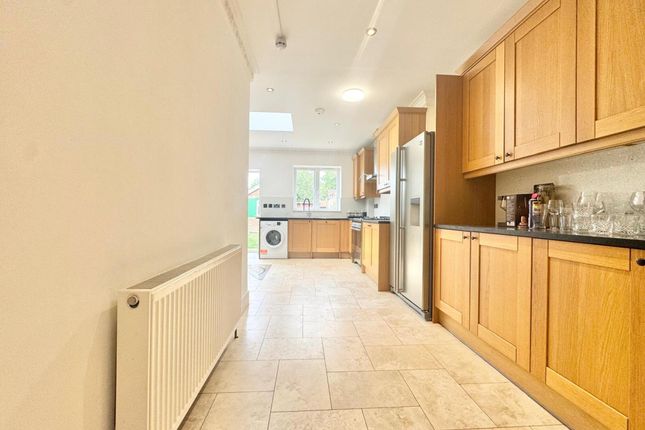 8 Stanhope Grove, BECKENHAM photo 2