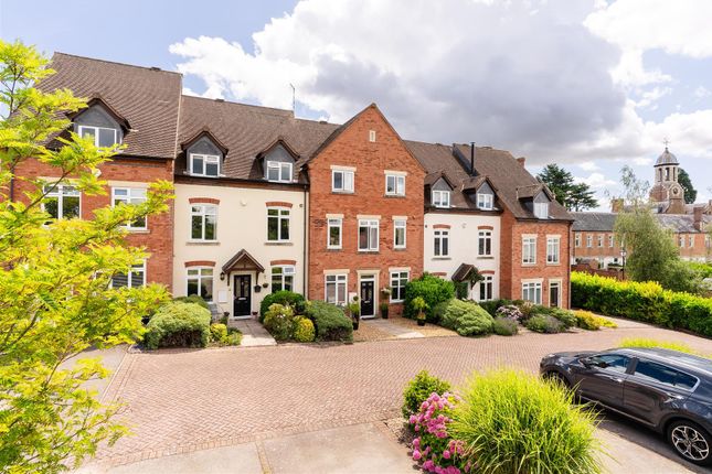 65_Highfield_Park-65 Front Picture.Jpg