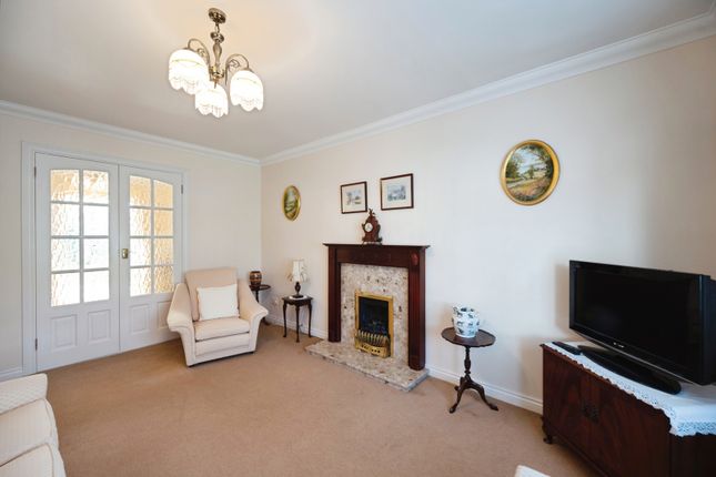 17, Hamfield Drive, Hampshire photo 3