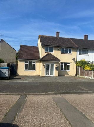 Charlbury Crescent, Romford photo 2