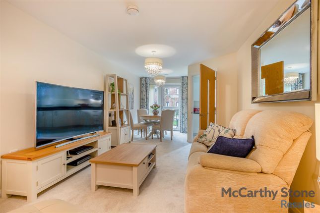 10 Balshaw Court, Burlington Gardens, Leyland photo 3