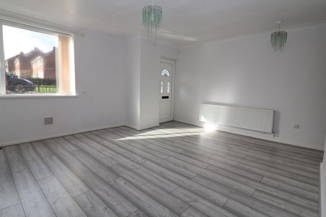 8, Becket Crescent, Rotherham photo 4