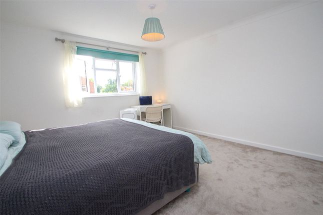 Detached house for sale in Kingfisher Close, Hamble, Southampton, Hampshire