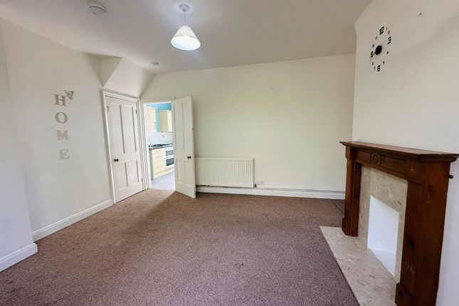 33, Newcastle photo 2