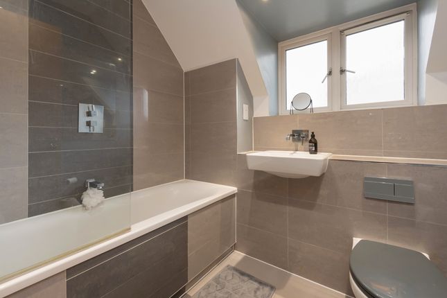 1 Barton Mews, Whitstable photo 4