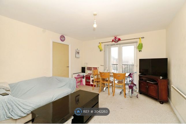 E Lawnhurst Avenue, Wythenshawe, Manchester photo 4