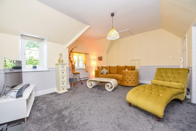 Flat for sale in Stonepitts Close, Ryde