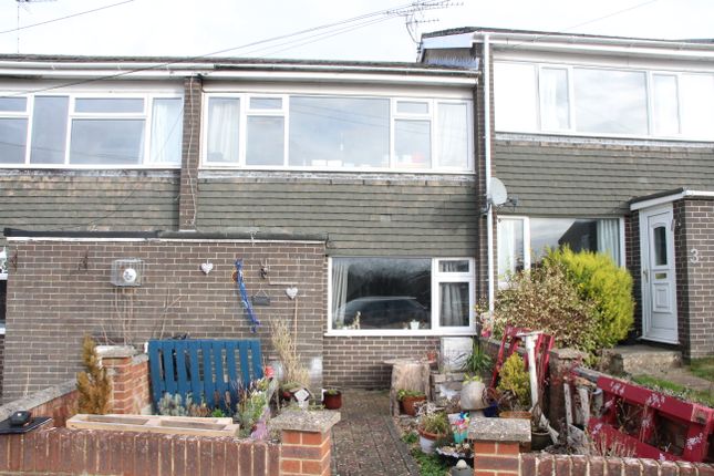 Thumbnail Terraced house for sale in Orchard Park Close, Hungerford