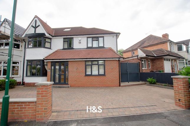 130 Stanway - External 2.Jpg
