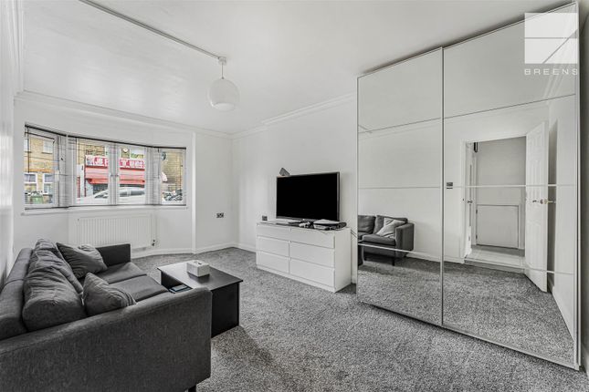 Flat 15, St. Andrew's Court, St. Andrew's Road, London photo 3
