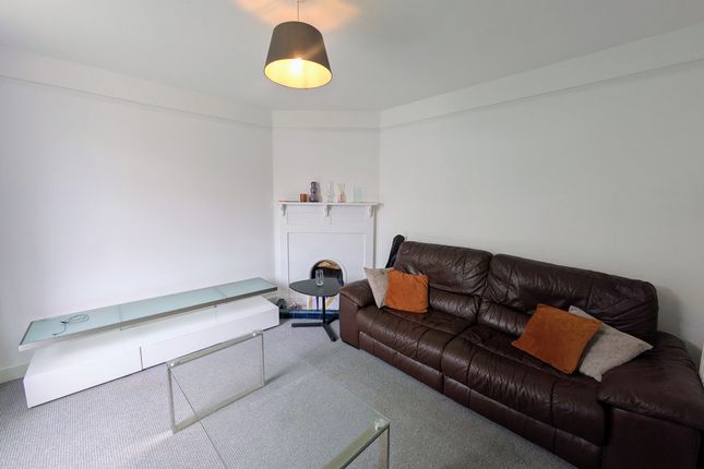 71 Greenway Gardens, Chippenham photo 3