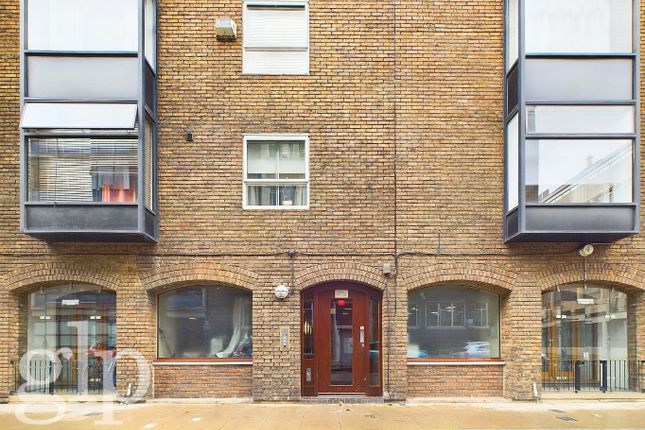 18, Ridgmount Street, London photo 3