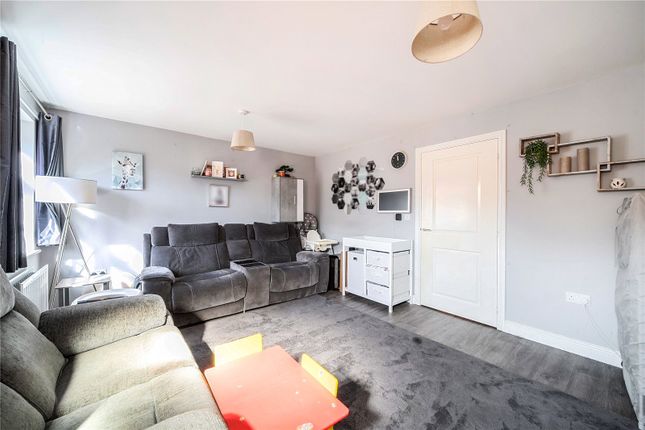 SNG SO, 89, Duxbury Close, Stonehouse photo 2