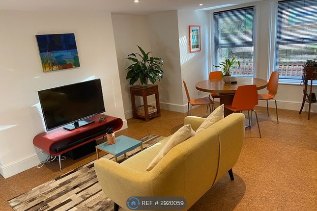 The Apartment, Kingsnorth Gardens, Folkestone photo 3