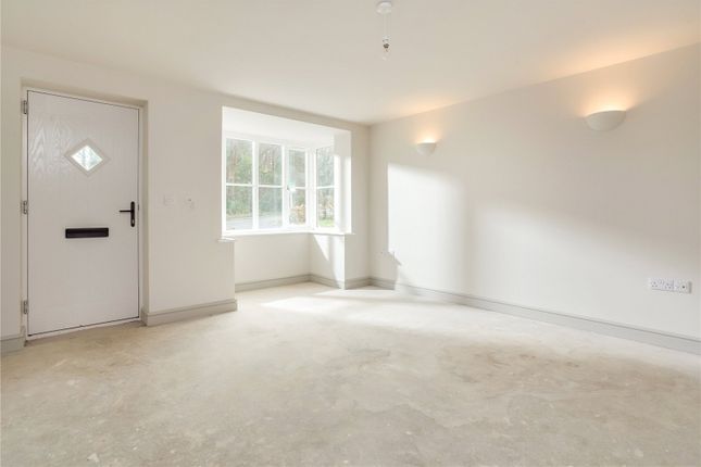 4, Sycamore Row, Enstone photo 2
