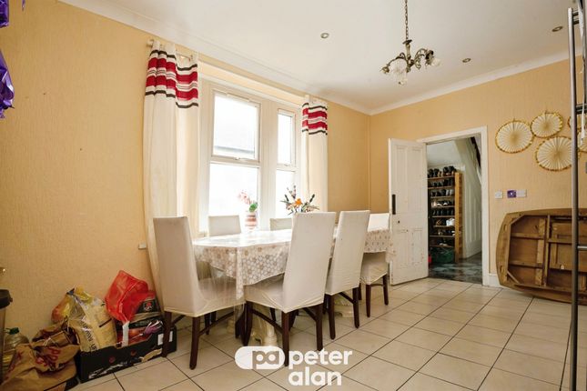 59, Mackintosh Place, Cardiff photo 4