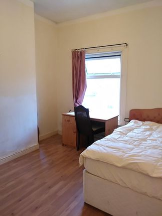 Thumbnail Shared accommodation to rent in Catherine Street, Coventry, West Midlands