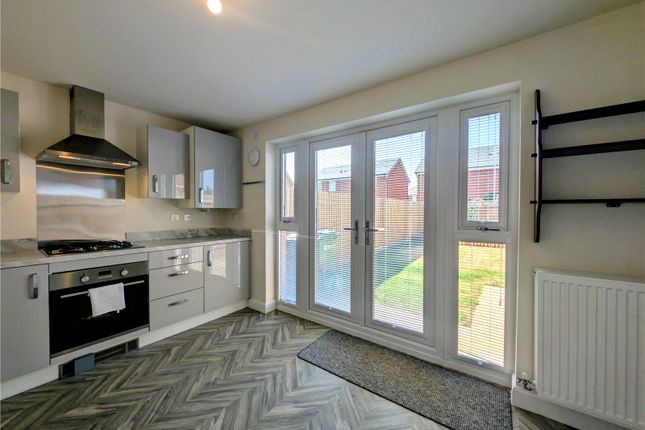 31, Axminster Drive, Worcestershire photo 3