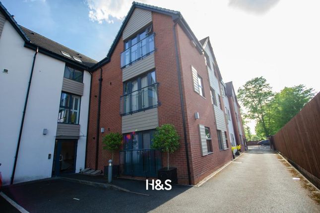 Thumbnail Flat to rent in Stratford Road, Shirley, Solihull