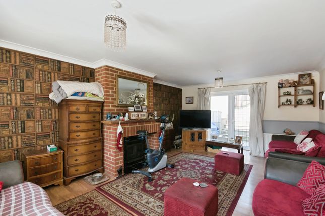 17, Bodiam Avenue, East Sussex photo 2