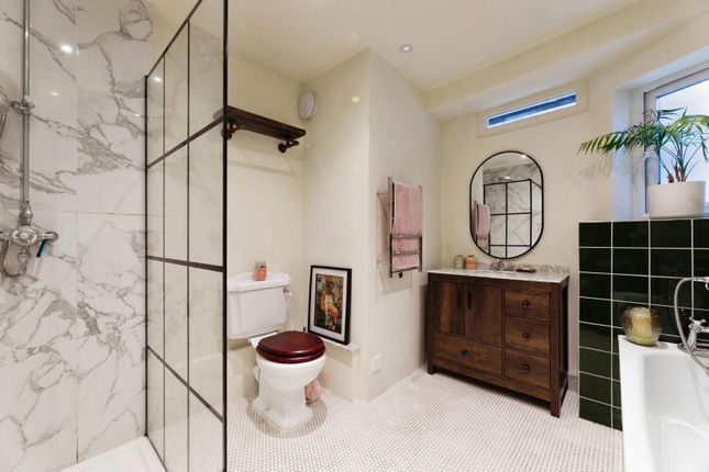 Flat for sale in Fladgate Road, London