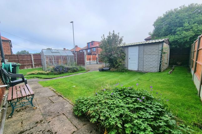 48 Beech Road, Sale photo 3