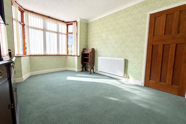 31, Calverley Road, West Midlands photo 4