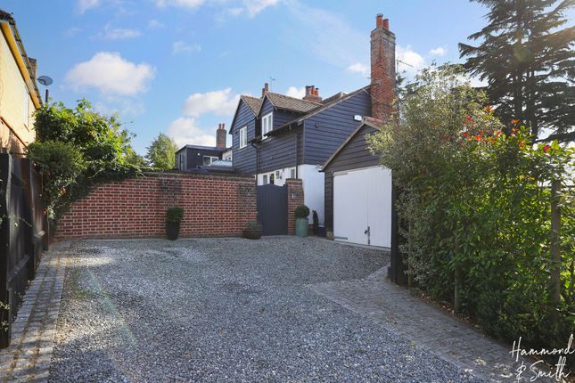 Semi-detached house for sale in Lindsey Street, Epping