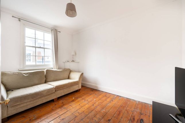 Flat to rent in Napier Road, Hammersmith, London