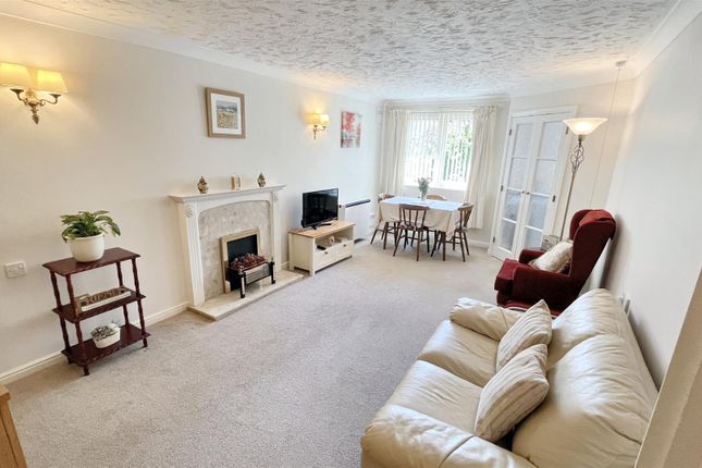 Flat 30 Sorrento Court, Wake Green Road, Birmingham photo 3