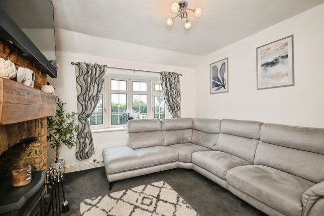 3 Sheppey Terrace, Eastchurch Road, Sheerness photo 2