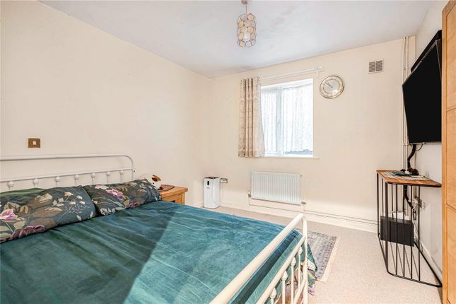 Flat C, 19, Corfe Close, Hounslow photo 4